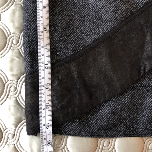 Very J Tweed & Faux Suede Mini Skirt - Picture 6 of 7